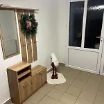 With Garage And Garden Koberice u Brna