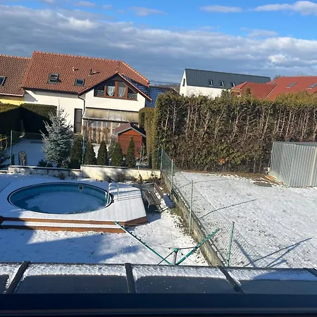 Apartman In The Heart Of With Parking And Garden *